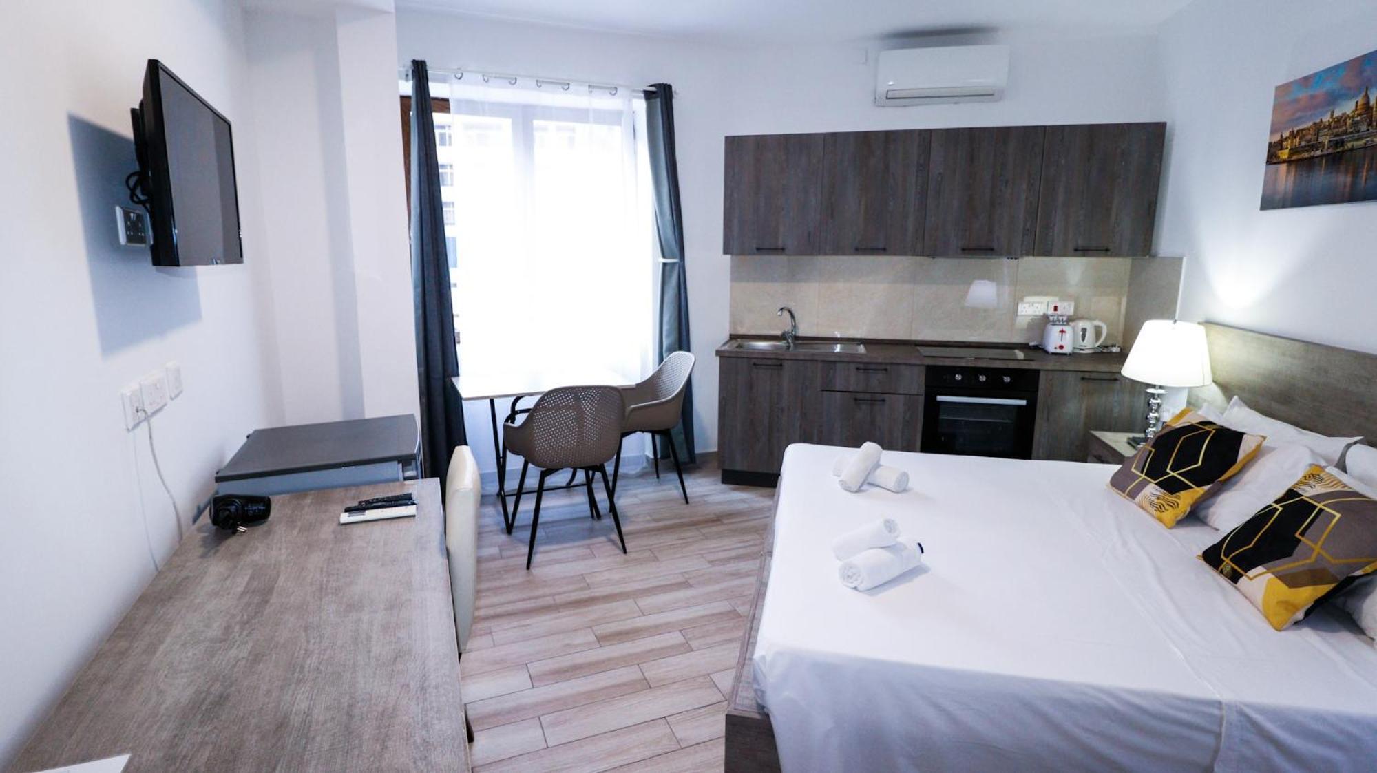 Napoli Suites Studios Aparthotel Сент Джулианс Экстерьер фото