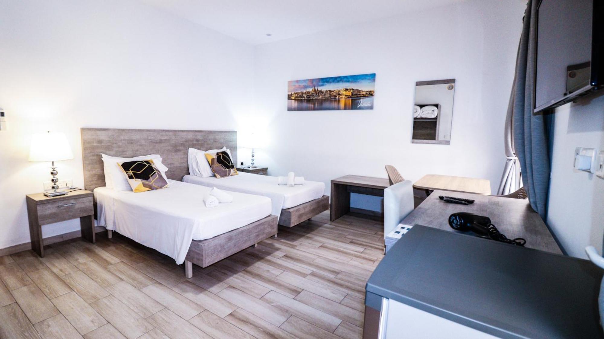 Napoli Suites Studios Aparthotel Сент Джулианс Экстерьер фото