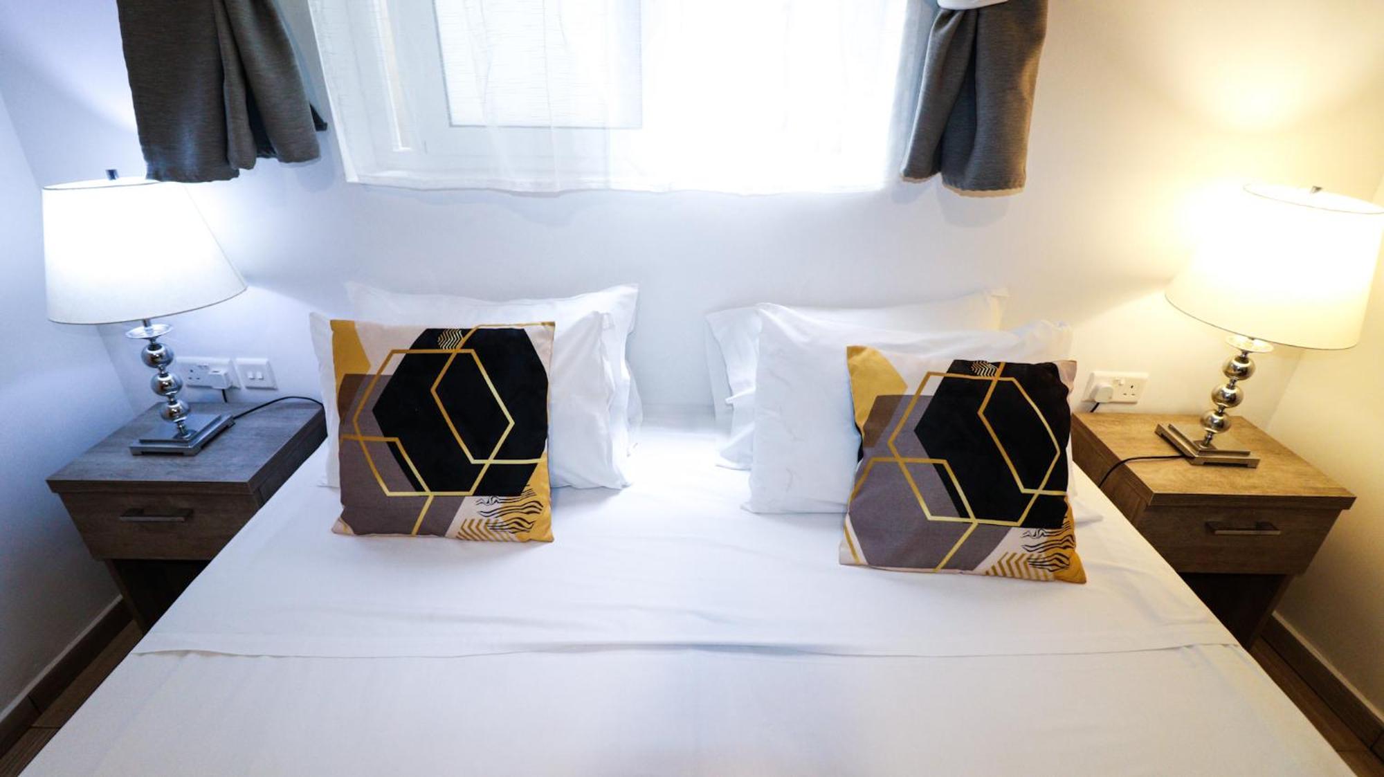 Napoli Suites Studios Aparthotel Сент Джулианс Экстерьер фото